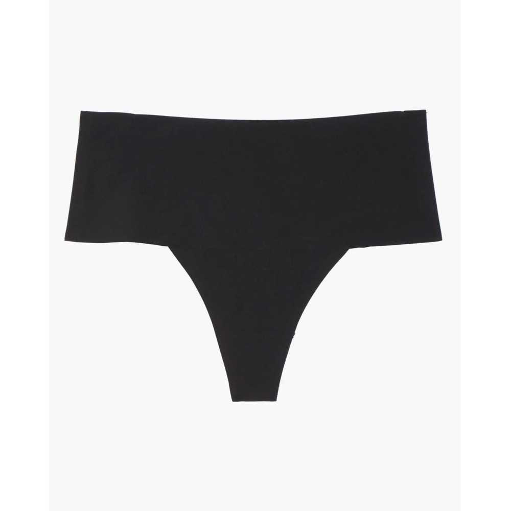 NWT $28 SPANX [ Large ] Undie-tectable Thong in Black #T2110‎